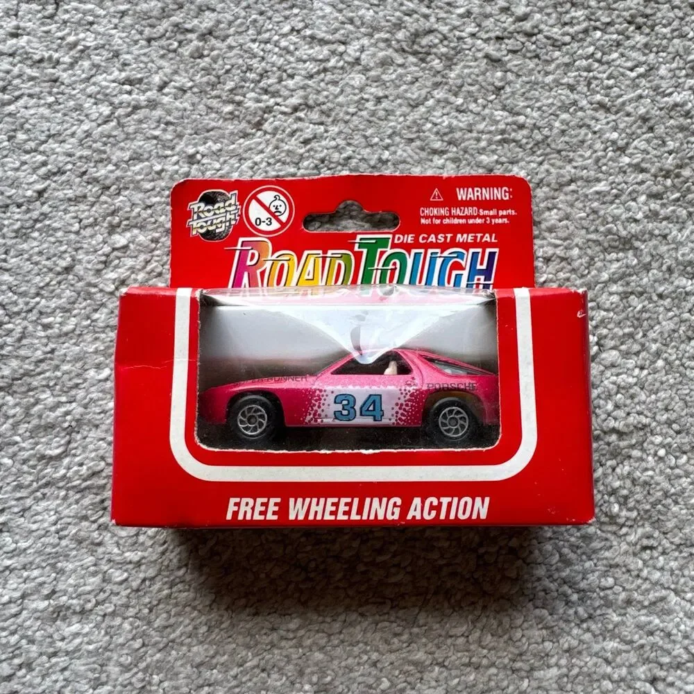 Vintage Yat Ming Road Tough Porsche 928 Die Cast Metal Model Car